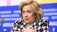 Hillary Clinton blasted for 'astonishingly false' Twitter thread claiming she had 'zero' classified emails