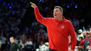 Lloyd using lessons learned at Gonzaga to lead No. 2 Arizona