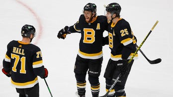 David Pastrnak scores twice, Bruins power past Avalanche, 5-1