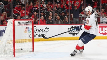 Aleksander Barkov leads Panthers to victory over Blackhawks