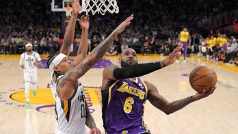 LeBron James fuels Lakers' 4th-quarter rally over Jazz