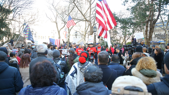 NYC protesters fight vaccine mandate as mayor doubles down on 'the rule'