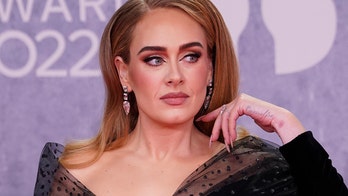 Adele sparks engagement rumors at Brit Awards 2022