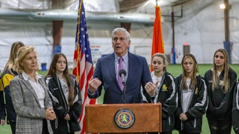 New York official offers to host cheerleading state championship so teams can avoid vaccine requirement