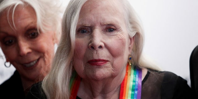 Joni Mitchell arrives at the red carpet of the 44th Kennedy Center Honors,