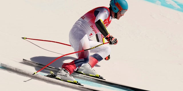 Ryan Cochran-Siegle skis to US Olympic medal 50 years after Mom 3 Ryan Cochran-Siegle of the United States makes a turn during the men's super-G at the 2022 Winter Olympics, Tuesday, Feb. 8, 2022, in the Yanqing district of Beijing.