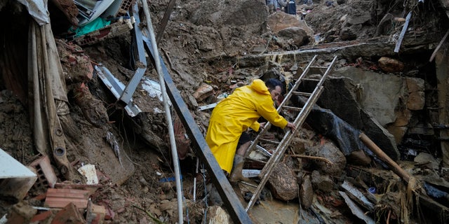 Mayor Rubens Bomtempo said the number of dead could rise as searchers pick through the wreckage. Twenty-one people had been recovered alive.