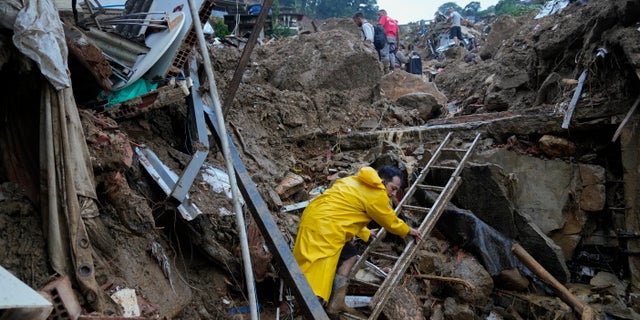 Mayor Rubens Bomtempo said the number of dead could rise as searchers pick through the wreckage. Twenty-one people had been recovered alive.
