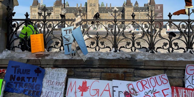 GoFundMe Freezes Canadian Freedom Convoy Page After Raising $10 Million 3 Support pours in for Canadian truckers protesting Prime Minister Justin Trudeau's COVID-19 vaccine mandate
