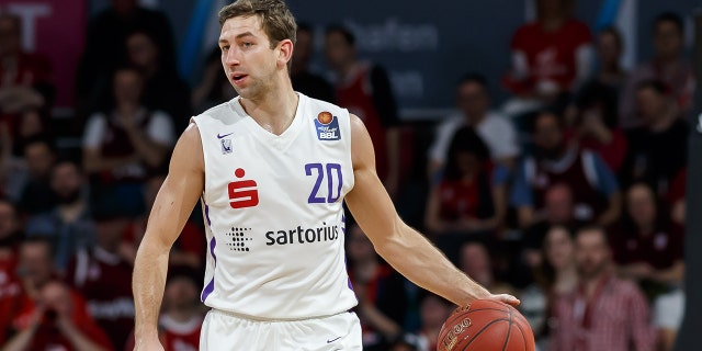Michael Stockton of BG Goettingen controls the ball during the easyCredit BBL match between FC Bayern Munich and BG Goettingen at Audi Dome on February 10, 2019 in Munich, Germany.