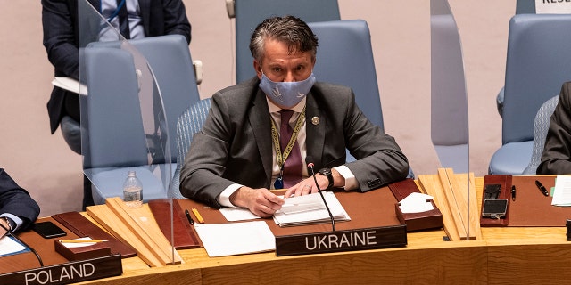 Ukraine's ambassador to the UN reads texts from the dead Russian soldier: "Mom, this is difficult" 1 NEW YORK, UNITED STATES - 2022/01/31: Ukrainian Ambassador Sergei Kislitsa speaks during a meeting of the National Assembly on the situation on the Ukrainian-Russian borders at UN headquarters.
