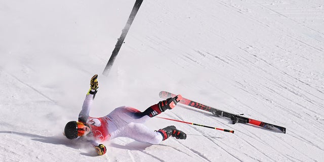 USA's Nina O'Brien crashes in the second run of the women's giant slalom during the Beijing 2022 Winter Olympic Games at the Yanqing National Alpine Skiing Centre in Yanqing on Feb. 7, 2022. 