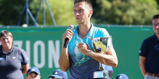 Sergiy Stakhovsky of Ukraine speaks to the crowd after winning the Fuzion 100 Ilkley Trophy, June 24, 2018, in Ilkley, United Kingdom. (Getty Images)
