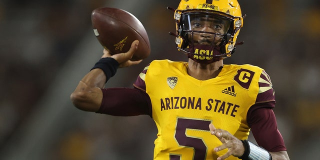 Arizona State Sun Devils quarterback Jayden Daniels throws a pass during the first half against the Colorado Buffaloes at Sun Devil Stadium on September 25, 2021 in Tempe, Arizona.