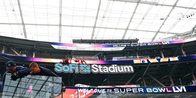 Super Bowl 2022 Chargers Justin Herbert Touts Intimidating Sofi Stadium Ahead Of Rams