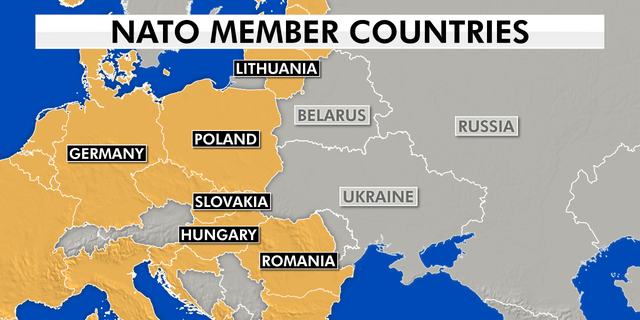 Mapa przedstawia mapę członków NATO
