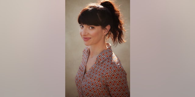 Actress Lindsey Pearlman is confirmed dead after LAPD discovered her body near a popular hiking trail in Los Angeles.