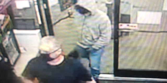 Escaped inmates robbed store, tied up clerk, stole his car, then died in crash after high-speed chase: police 3 Tobias Carr and Timothy Sarver allegedly robbed a Speedway Convenience Store at gunpoint in Sneads Ferry, North Carolina on Saturday morning.