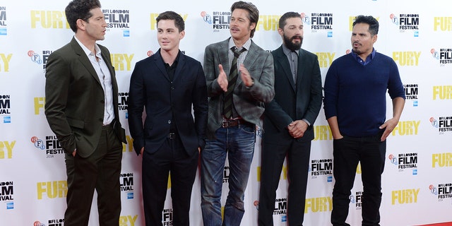 Jon Bernthal, Logan Lerman, Brad Pitt, Shia LaBeouf and Michael Pena attend a photo call for "격노" at the 58th London Film Festival at the Corinthia Hotel.