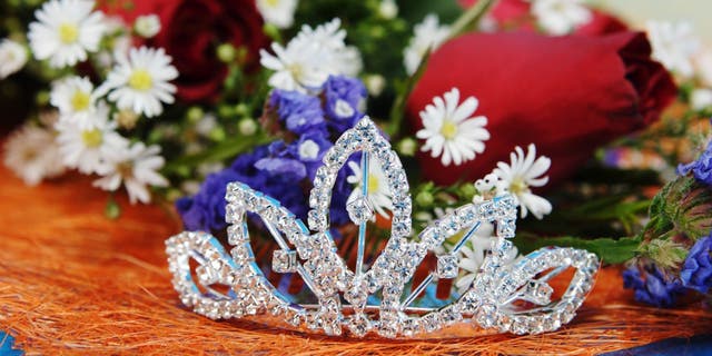 The Ms. Senior Universe 2022 Pageant honors and celebrates the lives and accomplishments of women over the age of 60.