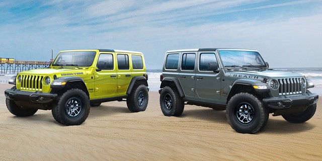 The Jeep Wrangler High Tide and 2022 Jeep Wrangler Jeep Beach were built for the sand.