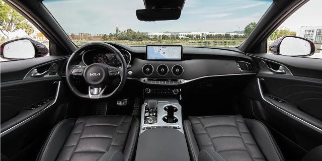 The 2022 Stinger features a new infotainment system display.