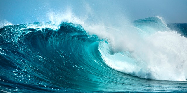 An ocean wave