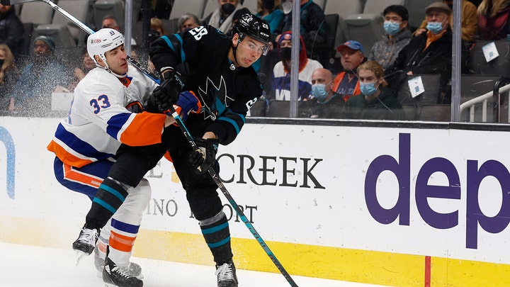  Fox News Flash top headlines for February 25