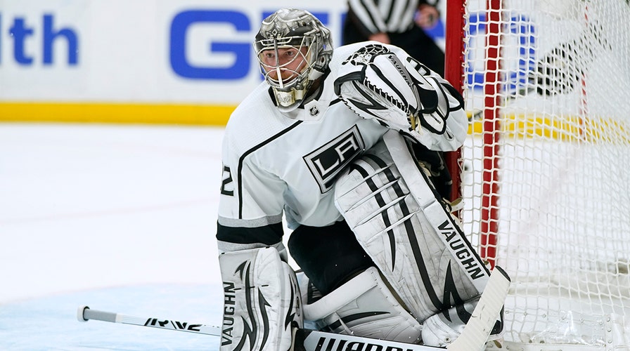 Sportsnet Stats on X: Happy 35th Birthday to #GoKingsGo Jonathan Quick!  His 325 career wins are the 4th-most in #NHL history among U.S.-born  goalies, while his 52 career shutouts rank 1st.  /