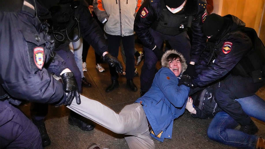 Petersburg Ukraine Protest