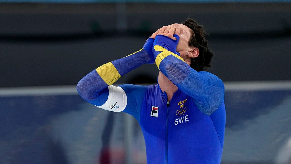 Nils van der Poel gives Sweden first speedskating gold since 1988