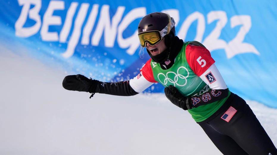 Lindsey Jacobellis finally wins Olympic gold medal, 1st for US