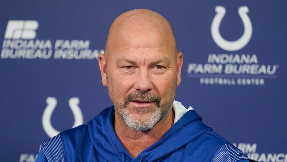 Gus Bradley intent on taking Colts’ defense to top of league