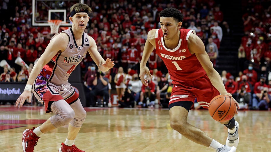 No. 10 Wisconsin succeeding at record rate in close games