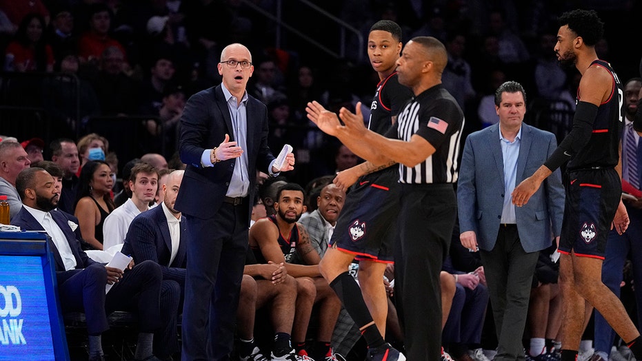 UConn coach Dan Hurley tossed for pumping up crowd
