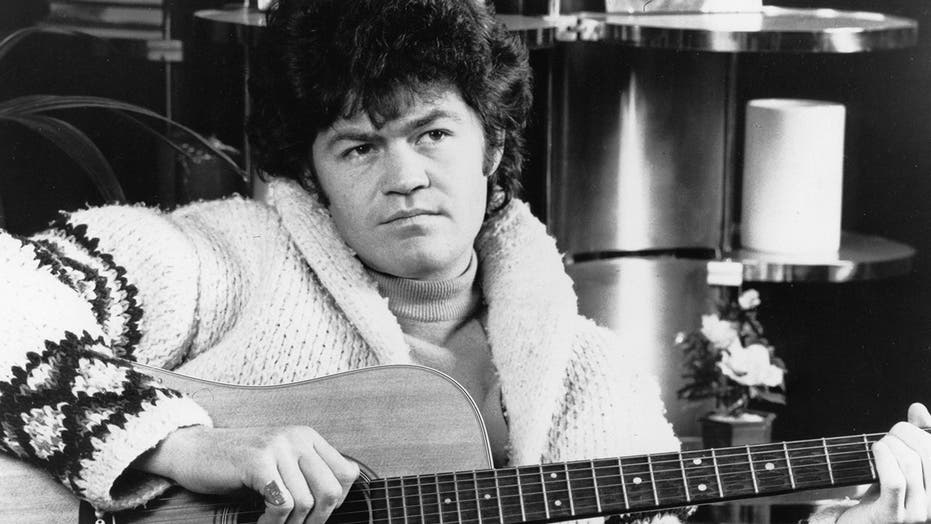 Micky Dolenz, last surviving Monkees member, to embark on tribute tour: ‘Like my brothers’