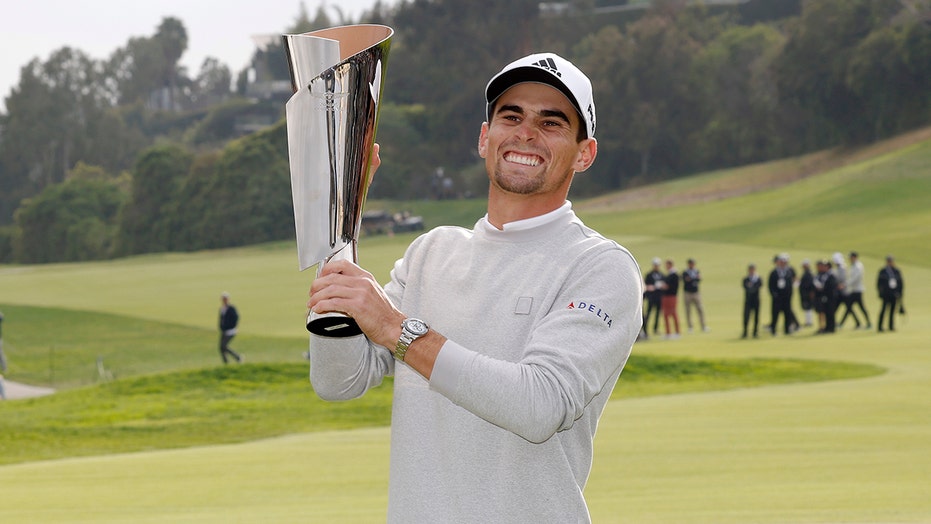 Joaquin Niemann keeps his distance and closes out big win at Riviera