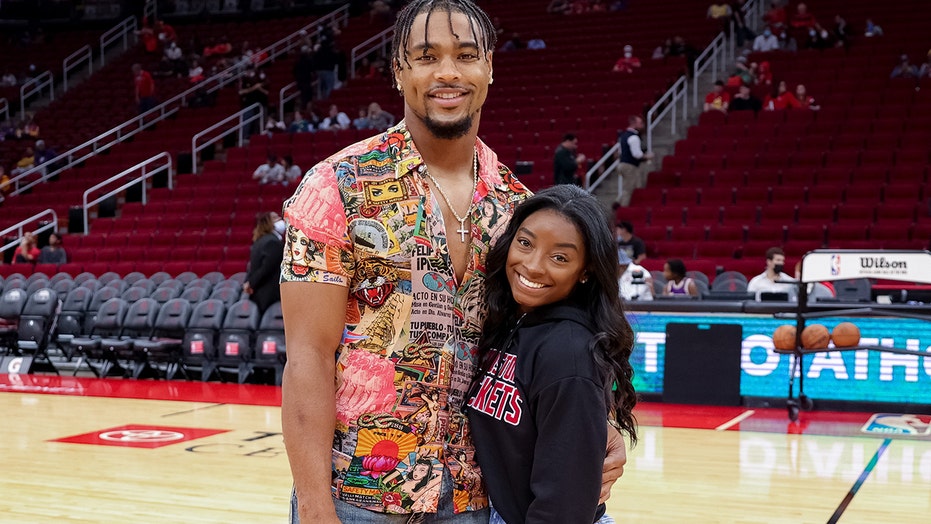 Simone Biles, boyfriend Jonathan Owens are engaged: ‘The easiest yes’
