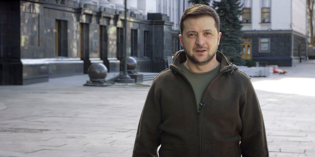 Zelenskyy issues defiant message to Russia: 'Let them come' - Vimarsana News