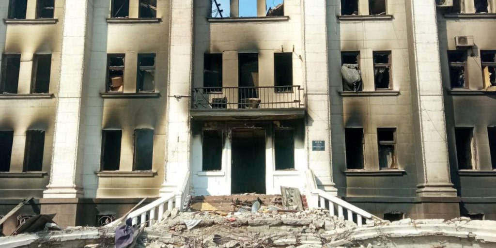 Ukrainian officials say 300 dead in Russian airstrikes on Mariupol theater sheltering children - Vimarsana News