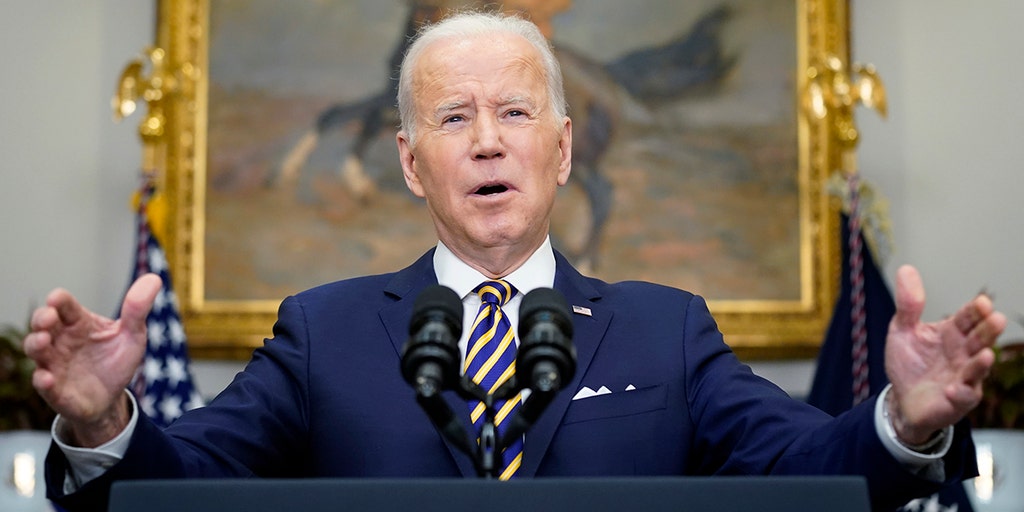 Spotlighting messaging problem, Democratic strategists urge Biden to 'sell, sell, sell' - Vimarsana News