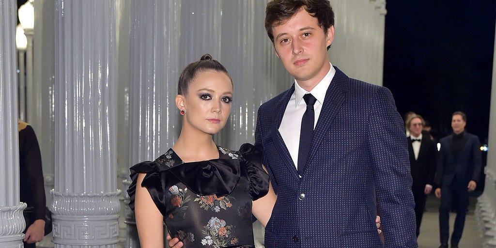 Billie Lourd honors her late mother and grandmother during her wedding to Austen Rydell - Vimarsana News