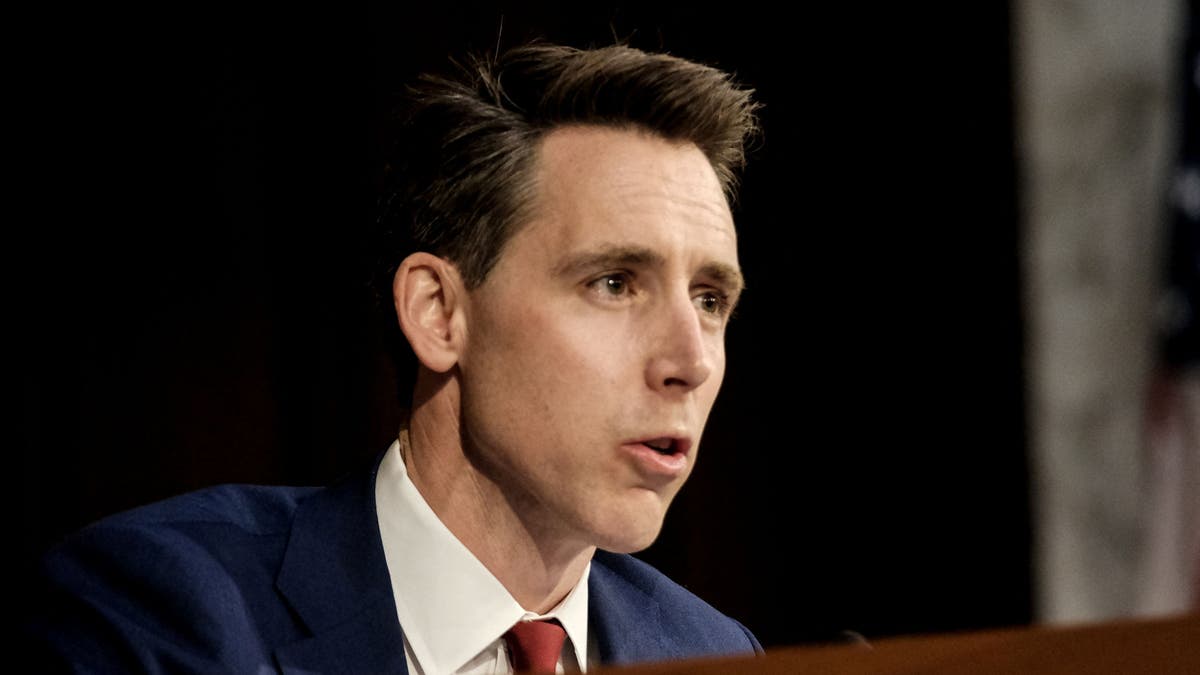 josh hawley