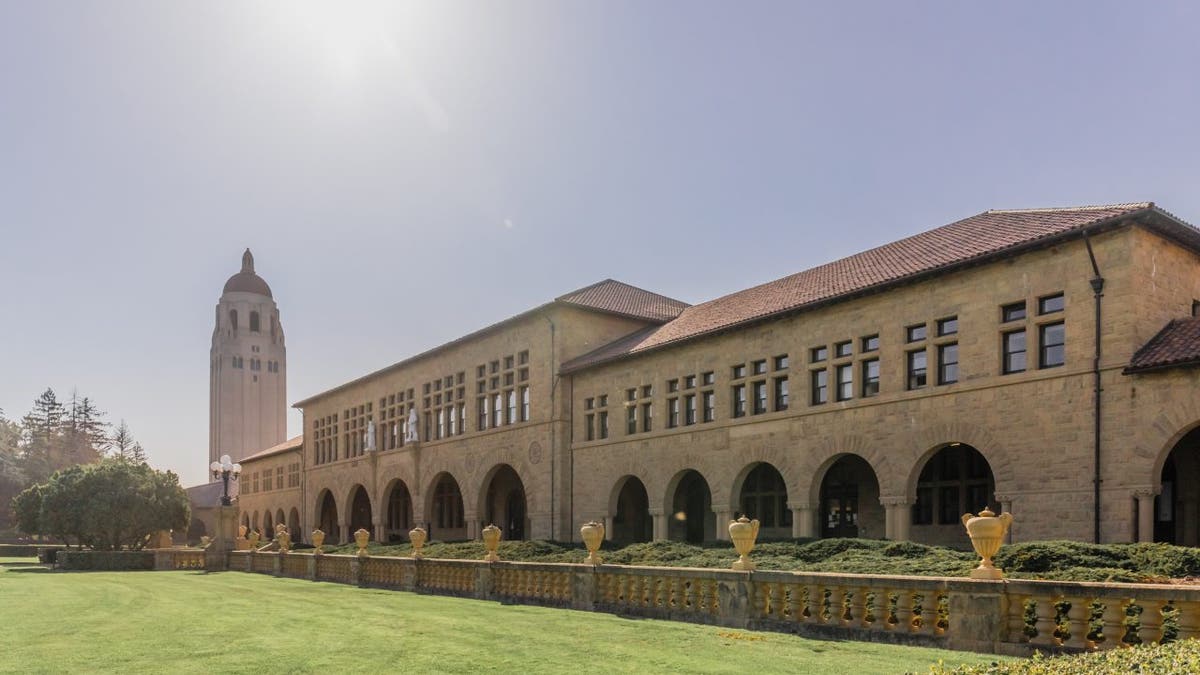 Stanford University buildings with Hoover Tower at left