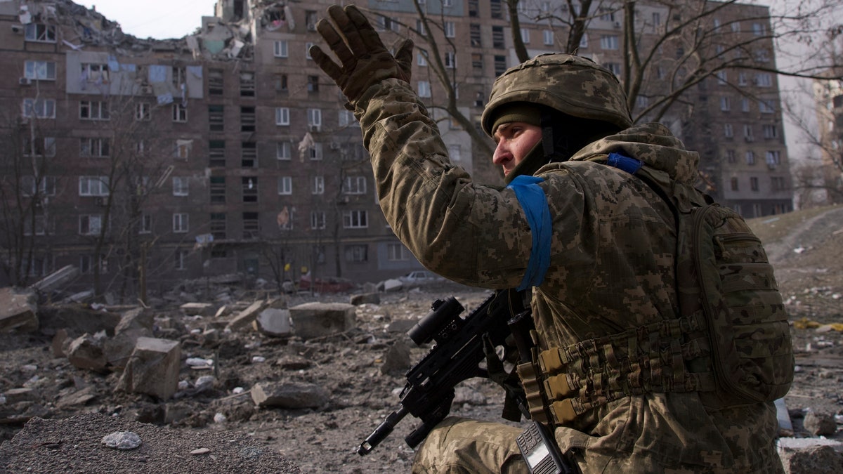 Ukrainian soldier Mariupol