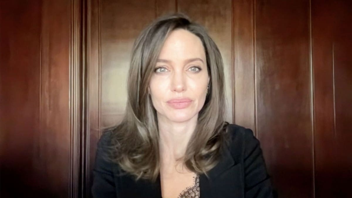 Angelina Jolie has arrived in Yemen ahead of a fundraiser for the country.
