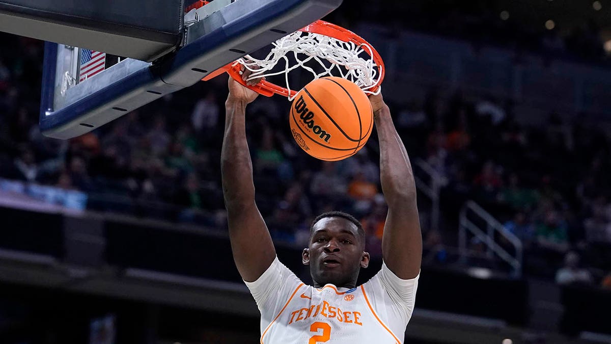 Tennessee forward Brandon Huntley-Hatfield dunks the ball during the second half of a college basketball game against Longwood in the first round of the NCAA tournament in Indianapolis, Thursday, March 17, 2022.