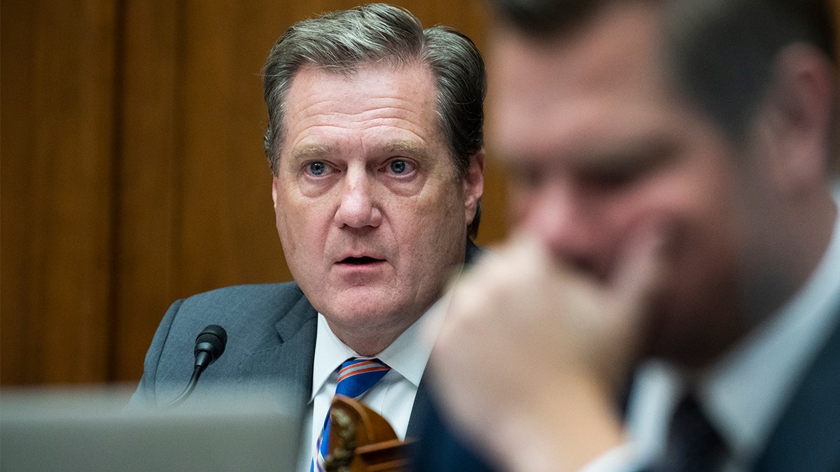 Ranking member Rep. Mike Turner, R-Ohio, left, and Rep. Eric Swalwell, D-Calif., are seen during the House Select Intelligence Committee hearing titled Worldwide Threats, in Rayburn Building on Tuesday, March 8, 2022. (Tom Williams/CQ-Roll Call, Inc via Getty Images)