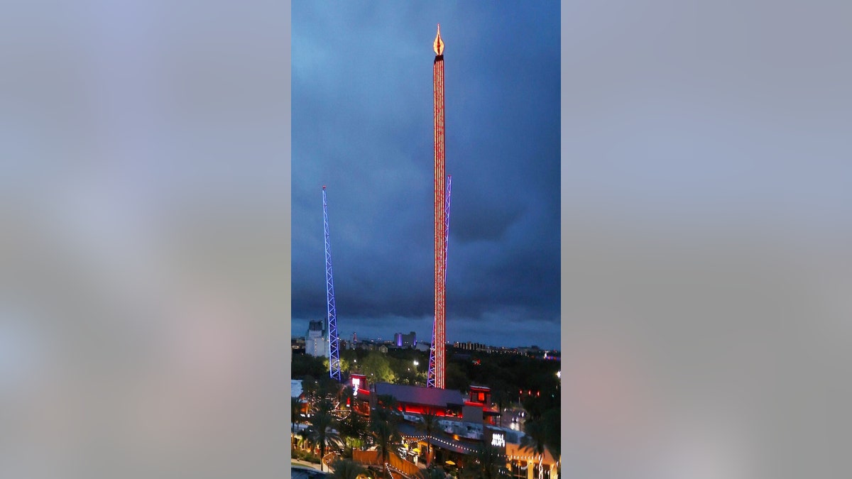 Orlando FreeFall and Orlando SlingShot