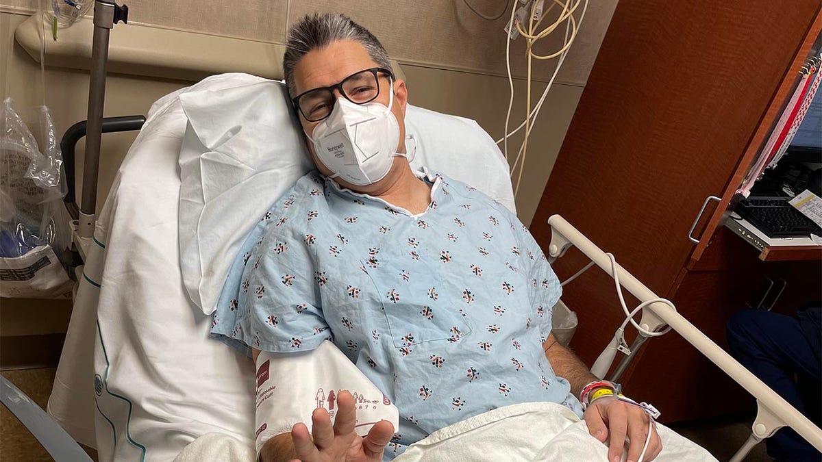 Steve Sanders recovering from surgery